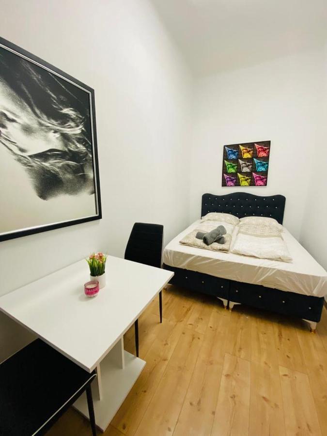 Quad-Room Near Prater Stern เวียนนา ภายนอก รูปภาพ