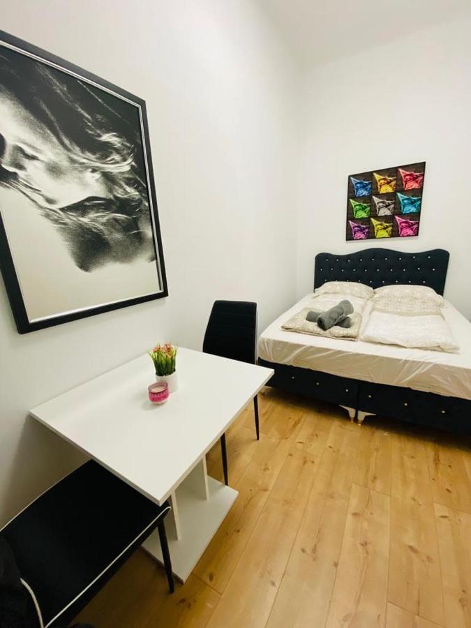 Quad-Room Near Prater Stern เวียนนา ภายนอก รูปภาพ
