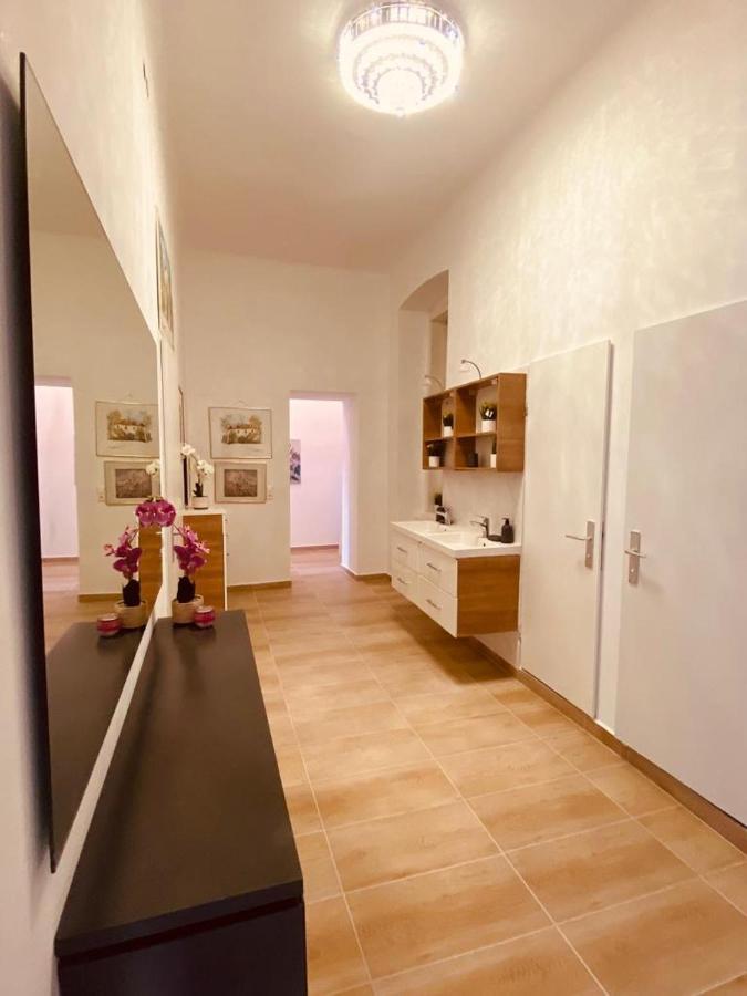 Quad-Room Near Prater Stern เวียนนา ภายนอก รูปภาพ